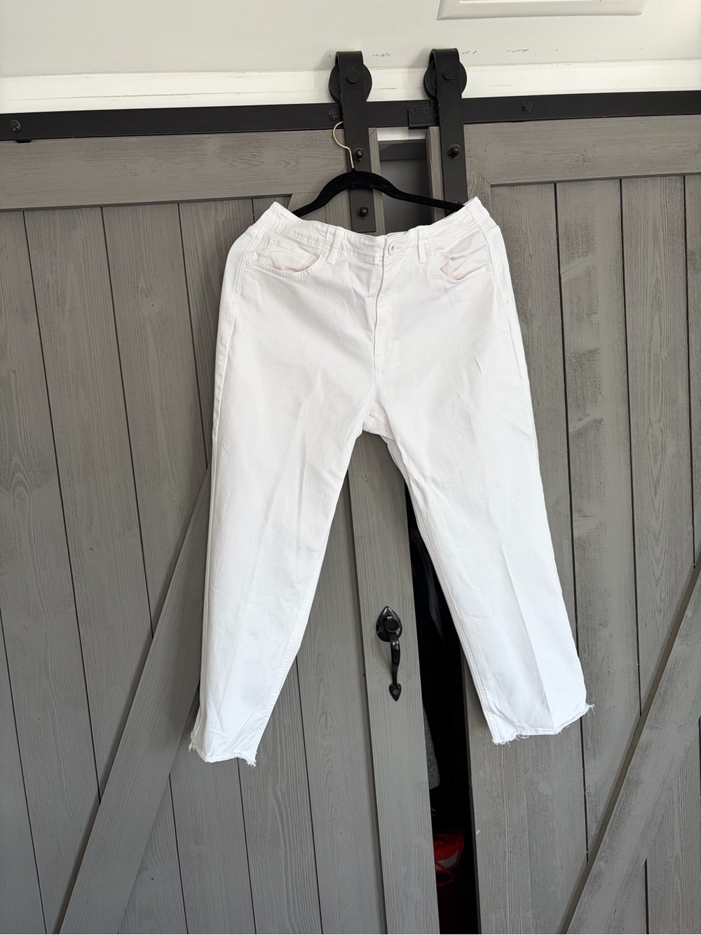 White Cropped Frayed Hem Jeans